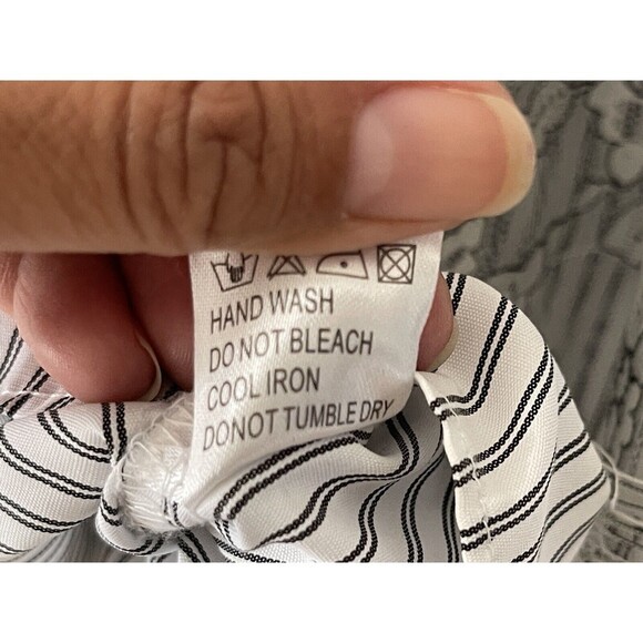 Lumie Black & White Lace Top Size S Bell Sleeves Striped Underlay Babydoll - Picture 7 of 9